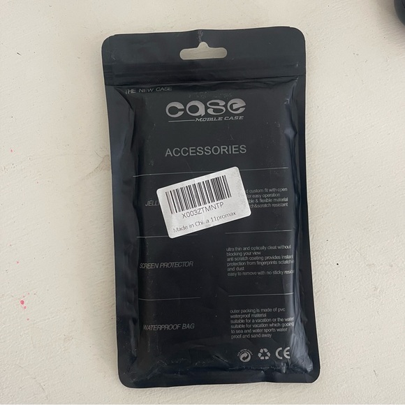 iPhone 11 Pro Max Case - Picture 3 of 4